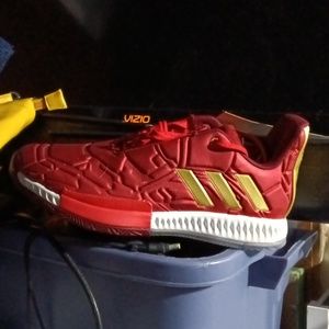 Boy’s Adidas Sneakers Marvel Harden Vol 3 J Heroes Among Us Iron Man Size 7 NEW